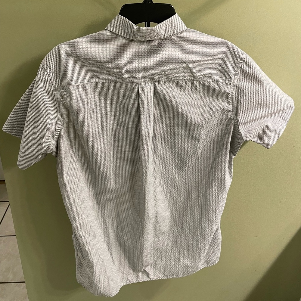 Eddie Bauer Men's Light Gray Button Down Shirt - Picture 2 of 4